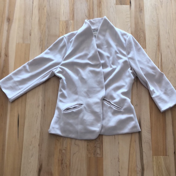 Women’s blazers! - Picture 2 of 3